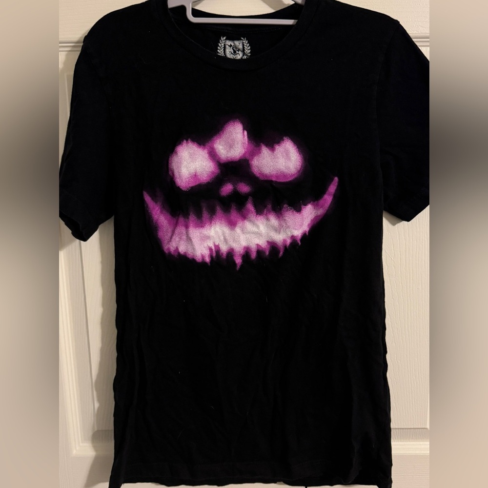 Md Black/Purple Shirt